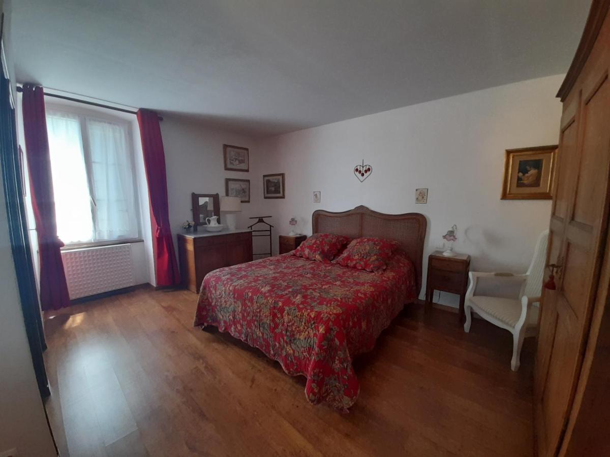 La Maison De Maria Saint-Beauzire  Zewnętrze zdjęcie